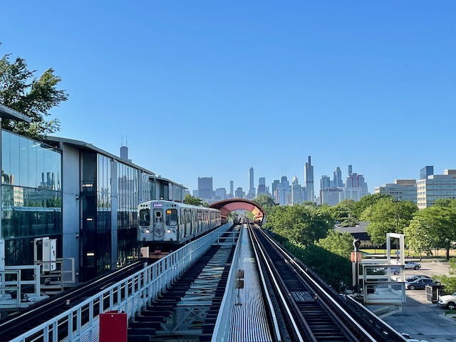 Chicago skyline as seen when looking north towards the Loop from the Green Line platform at IIT.